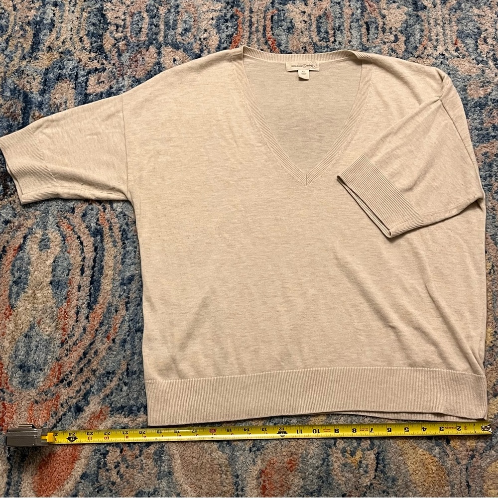 V neck sweater